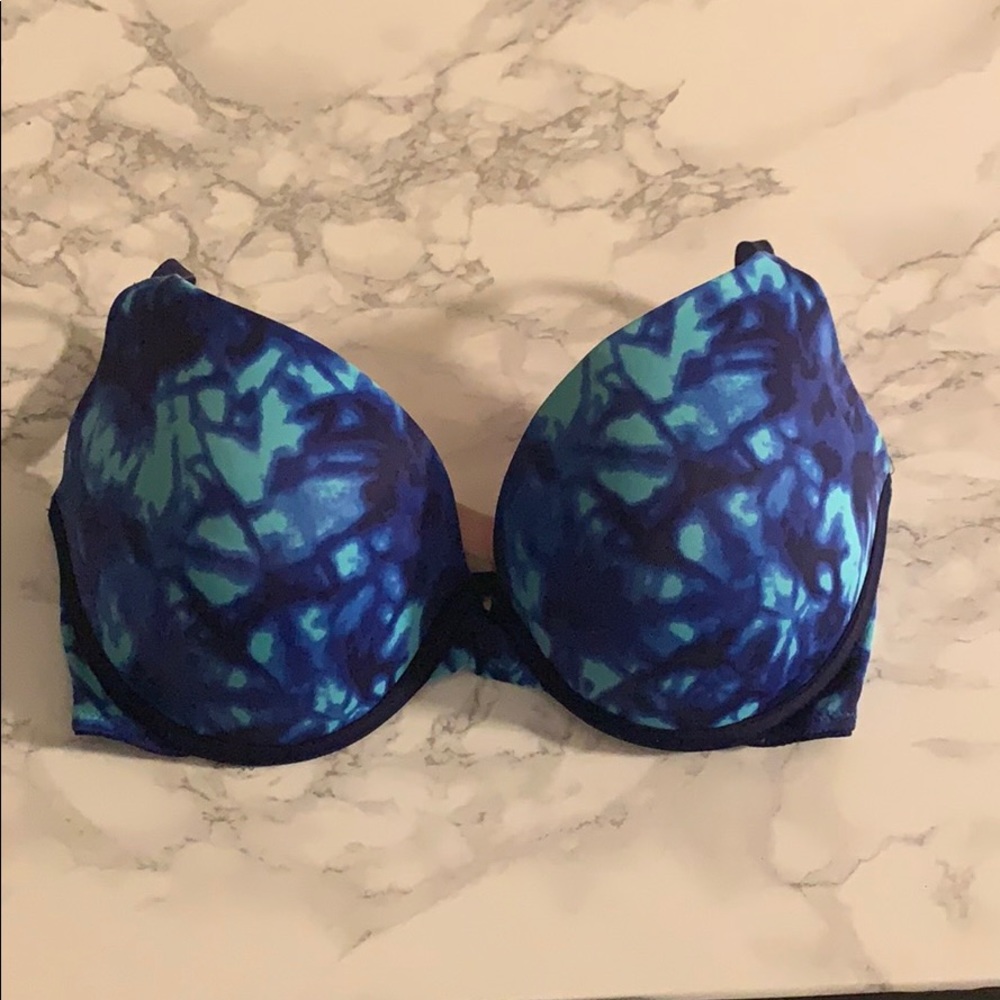 PINK Victoria secret bra